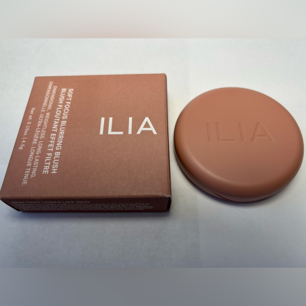 NWT🌷ILIA Soft Focus Blurring Blush (Talc-Free Powder) in “Flutter” (warm peach) - Picture 4 of 5